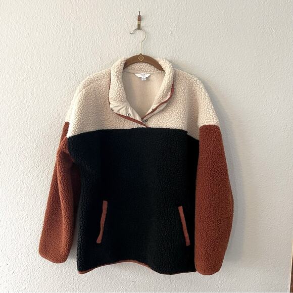Color Block Sherpa Pop Over Top Size Large Quarter button - Picture 1 of 7